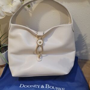 Dooney & Bourke Small Logo Lock Sac NWOT